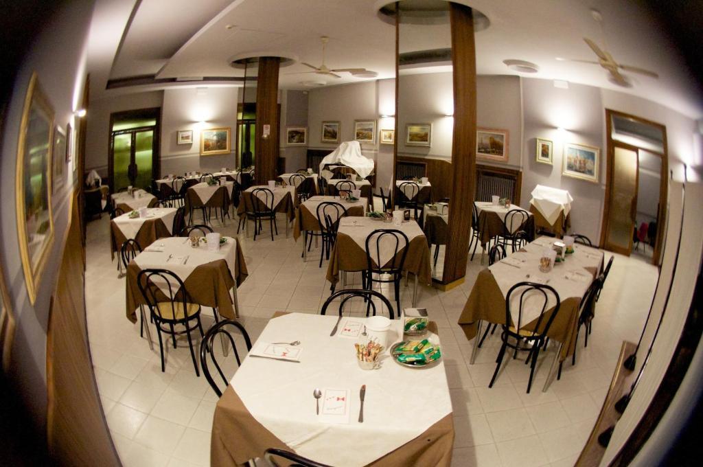 Hotel Milano Pistoya Exterior foto