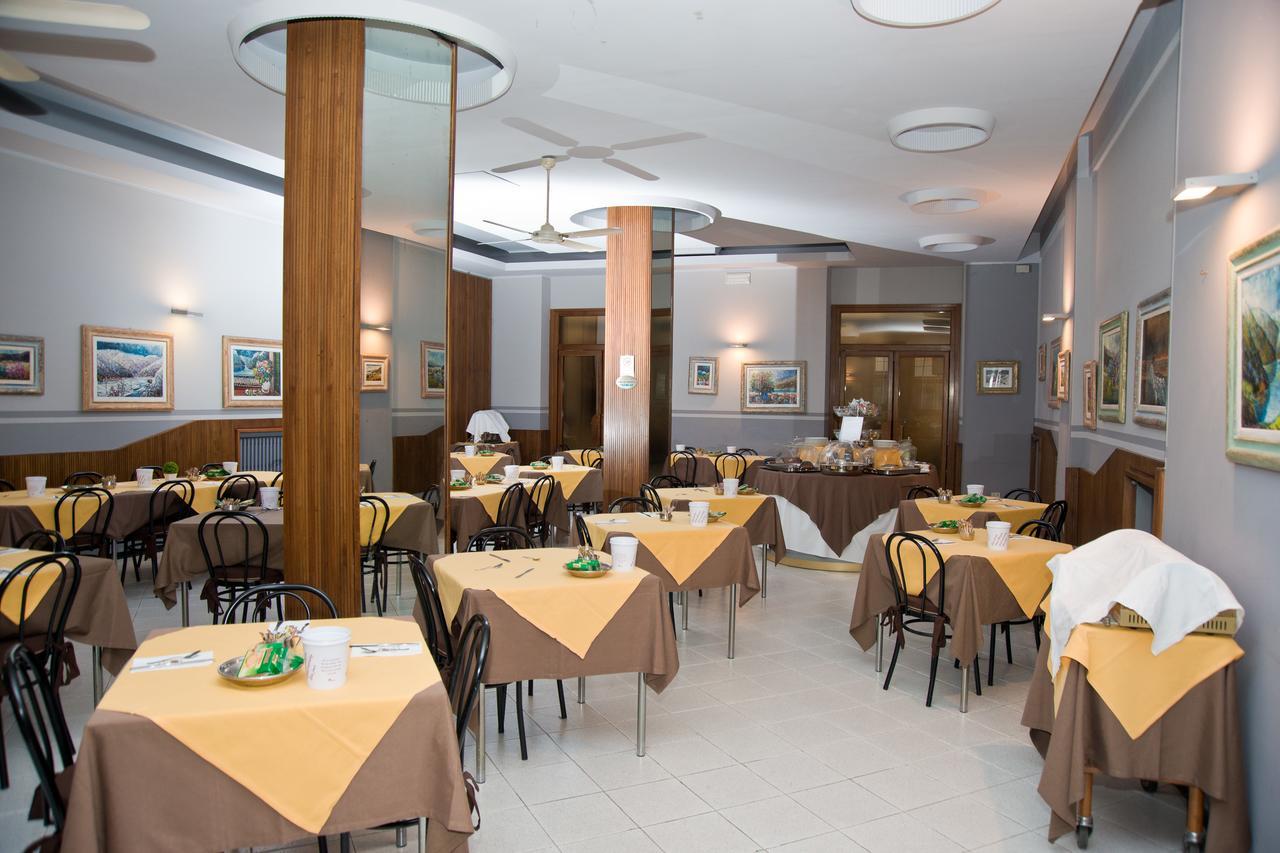 Hotel Milano Pistoya Exterior foto